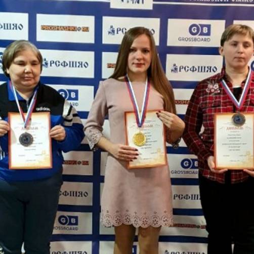 Замдиректора брянской спортшколы победила на Чемпионате ЦФО по шашкам