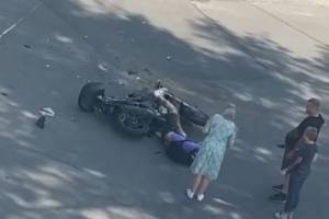 В Брянске на Ново-Советской грузовик насмерть сбил мотоциклиста