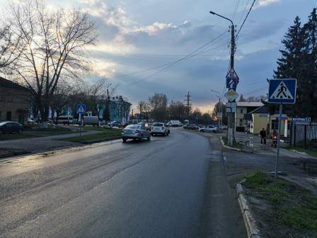 В Брянске водитель Kia Sportage сбил на «зебре» женщину
