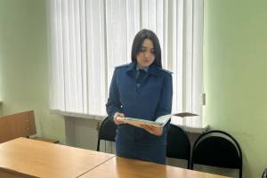В Брянске бывшего замдиректора дорожного управления осудили на 3 года за взятки