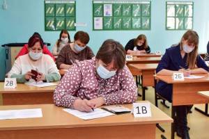 Родители брянских выпускников напишут ЕГЭ по математике