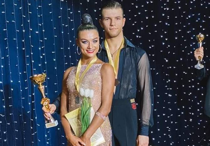 Брянский танцор победил на турнире «Dance Stories Cup 2020» 