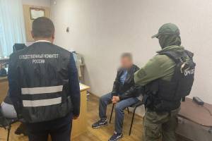 В Дятьково водитель ударил головой в лицо остановившего его инспектора