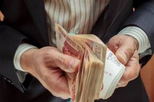 В Брянске директора ООО «Строй-Победа» оштрафовали за долги по зарплате