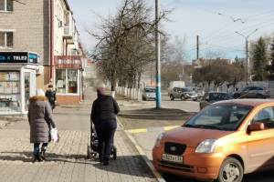 В Брянске жители Володарки задохнулись пылью из-за чистки улиц