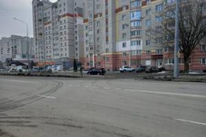 В Брянске водитель Peugeot сбил 17-летнего курьера «Яндекс.еда»