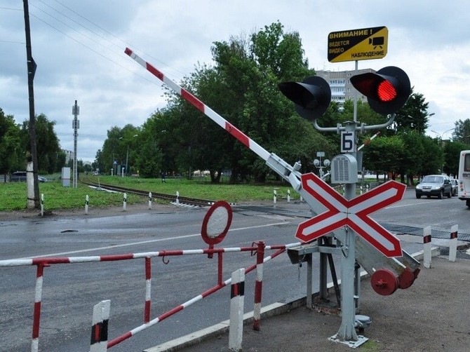 В Суземке железнодорожный переезд закроют на два дня