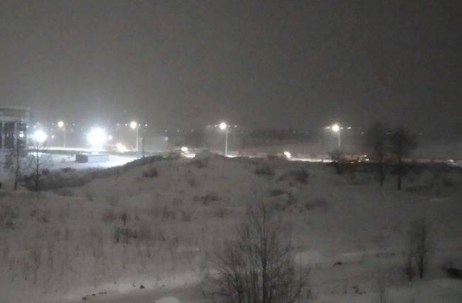 В Брянске дорожники вышли на борьбу со снегопадом