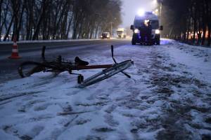 Под Новозыбковом водитель иномарки сбил пьяного велосипедиста
