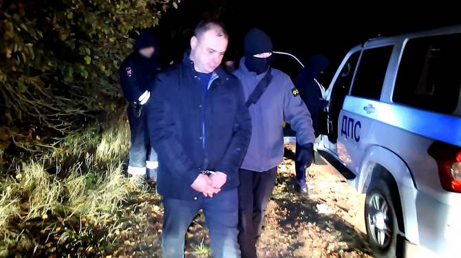 В Брянске начальника отдела полиции задержали при получении 1 миллиона рублей
