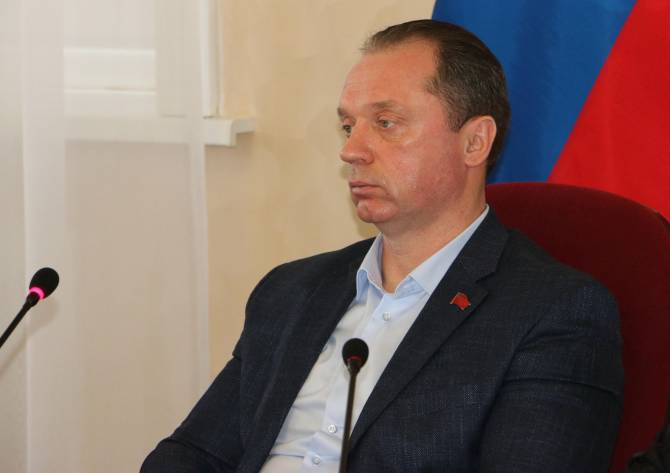 Вице-мэр Брянска Антошин потребовал от чиновников прекратить заниматься «отписками»