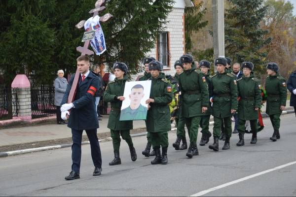 В ходе спецоперации в Украине погиб 22-летний брянский военный Максим Бондаренко