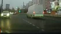 В Брянске на кольце сняли на видео заблудившегося автомобилиста