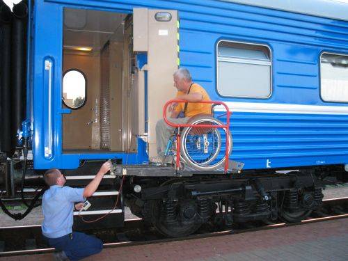 Брянские инвалиды стали чаще ездить на поездах