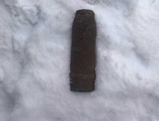 В Новозыбкове нашли артиллерийский снаряд времён войны