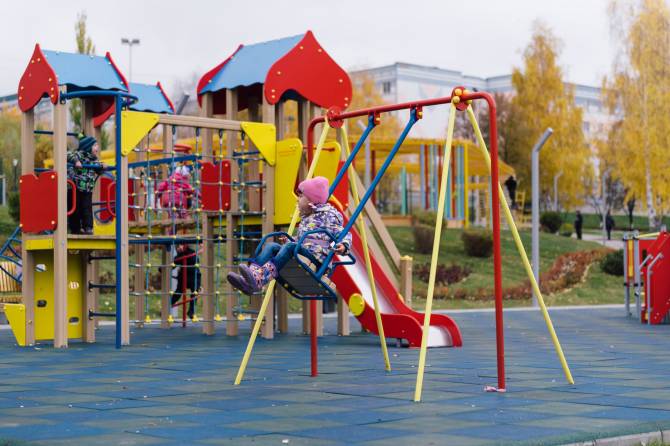 В Стародубе появилась детская площадка за 2 миллиона рублей