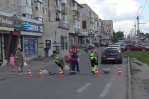 В Брянске на проспекте Московском перекрыли дорогу вдоль домов
