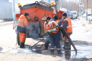 В январе в Брянске заделали более тысячи квадратных метров дорожных ям