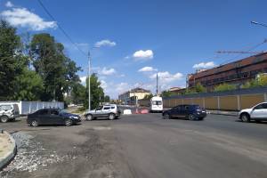В Брянске из-за ремонта улицы Ульянова перекрыли несколько дорог