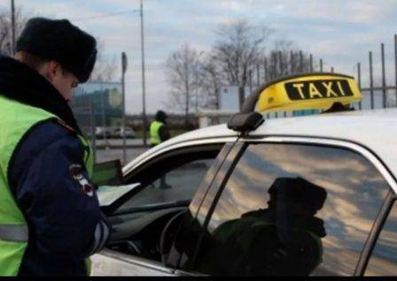 В Брянске поймали 22-летнего таксиста-нелегала