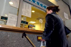 Жительница Клинцов пожаловалась на грубую кассиршу вокзала