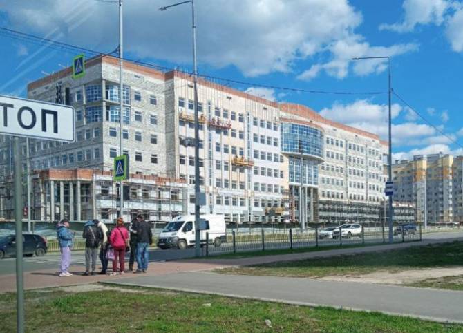 В Брянске приступили к отделке фасада нового здания УМВД