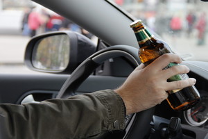На брянской трассе пьяный водитель Seat едва не погубил пассажира