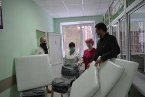 В Климово предприниматель сделал подарок детской поликлинике