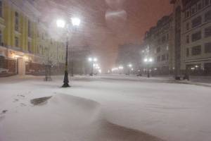 На Брянск ночью обрушился сильный снегопад 