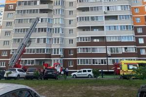 В Брянском микрорайоне «Речной» с 15 этажа выпал горящий мужчина