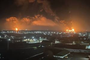 Из-за пожара на нефтебазе «Дружба» ограничили въезд в Брянск