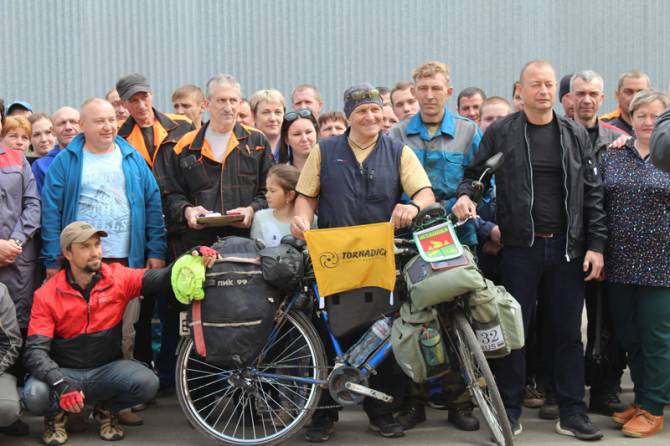 Житель Жуковки отправился на велосипеде на Алтай