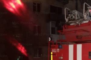 В Карачеве при пожаре в многоквартирном доме погиб 57-летний мужчина 