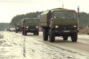 В Брянске устроили марш-бросок на военных грузовиках