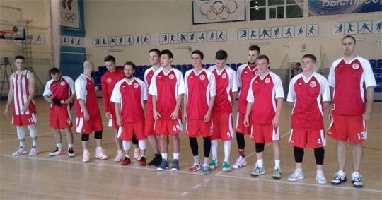 Брянские баскетболисты сыграли два матча с командой из Липецка