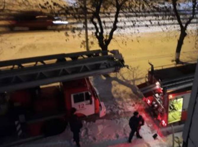 В Брянске при пожаре в многоэтажке пострадали несколько человек