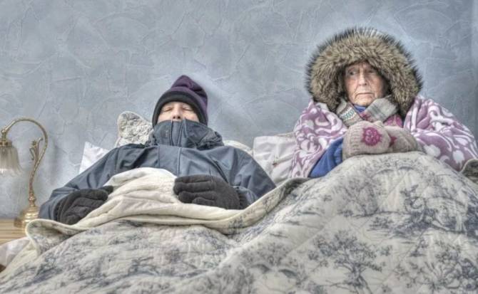 Брянцы стали спасаться от холода с помощью кондиционеров и обогревателей