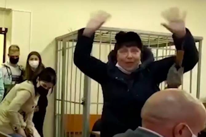 Брянская активистка отправилась на митинг в Минске