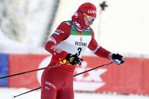 Брянский лыжник Большунов провалил спринт на этапе Кубка мира
