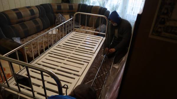 В Брянске ребенку-инвалиду выбили функциональную кровать