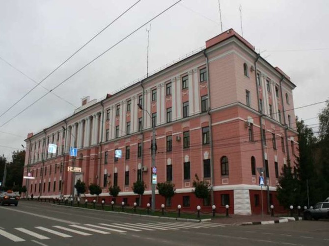 В центре Брянска здание областного УМВД оцепили