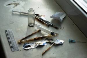 В брянском поселке Синезерки сожители устроили наркопритон