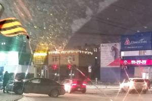 В Брянске на перекрестке возле БГУ не поделили дорогу две легковушки