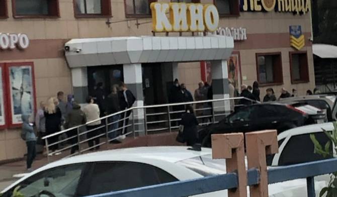 В Брянске ТРЦ «Мельница» оцепили из-за угрозы взрыва