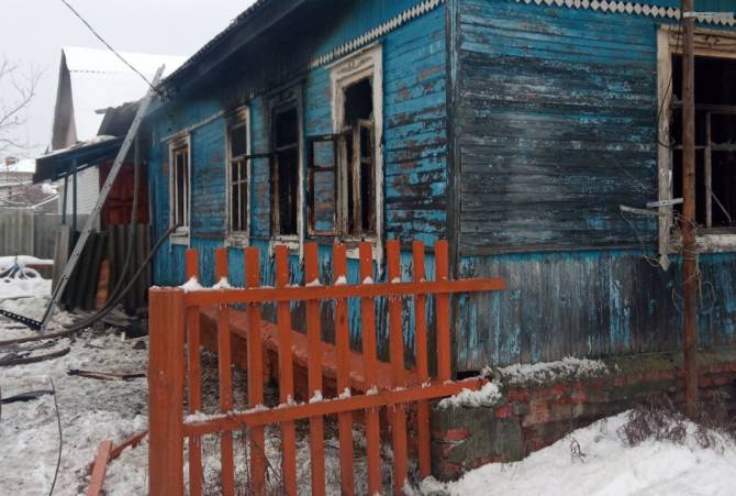 В Белых Берегах без крыши над головой остались женщина и ее 9-летний сын