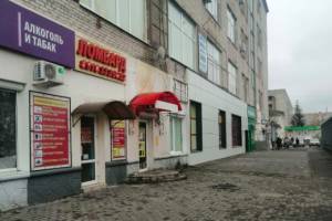 В Новозыбкове уродливая стройка в центре города опустошила ТЦ