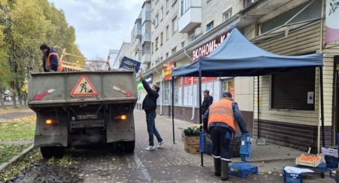 В Брянске прикрыли незаконный бизнес уличных торговцев