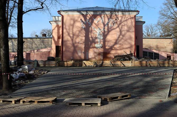 В Брянске на ремонт кинотеатра «Победа» потратили 2,5 миллиона рублей