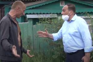 В Брянске к пострадавшим от потопа жителям приехали чиновники