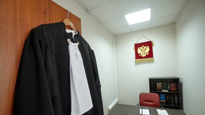 В Брянской области двое судей сложили полномочия